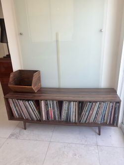 Vinyl records storage console