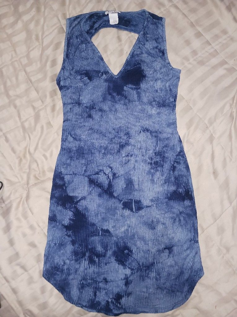 Sleeveless Halter Dress