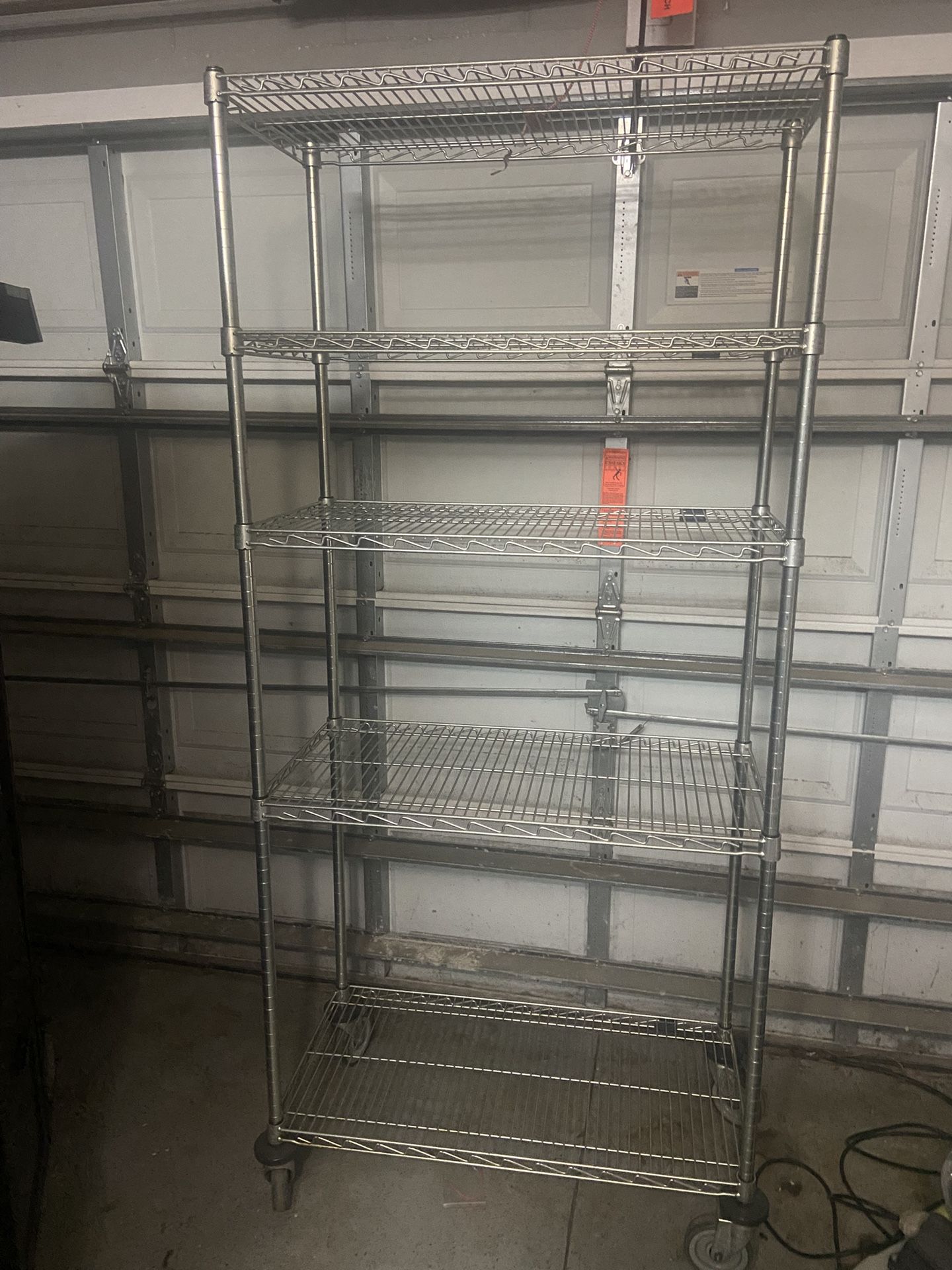 Heavy-Duty Metal Wire Storage Rack with Wheels – 5 Shelves