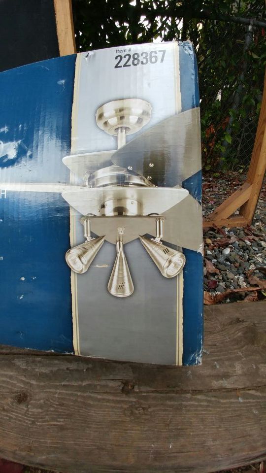 NIB Harbor Breeze 42" brushed nickel ceiling fan orig $90