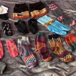 12 Pairs Of Women’s Socks