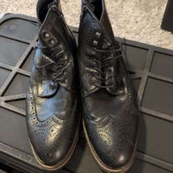 Men’s Johnston & Murphy Shoes- 12