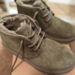 New Womens Ugg Shoe Boot Size 7