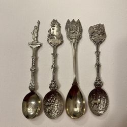 collectible teaspoons 4 pieces