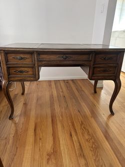 Sligh-Lowry Solid Wood – Vintage Desk