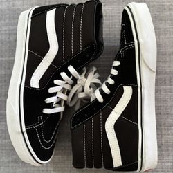 New In Box - Vans Sk8-Hi Black Suede Hi Tops