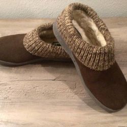 Clarks Slipper Clog Women’s Size 6 Suede with Sweater Trim
