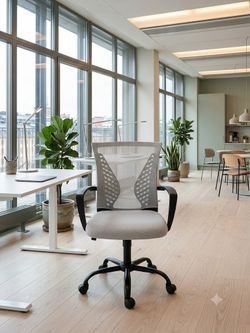🚀 **Upgrade Your Home Office! Breatheable Ergonomic Chair – Excellent Condition**