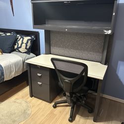 Student Metal Desk With Hatch And Chair 