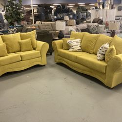 New Sofa And Loveseat Set 