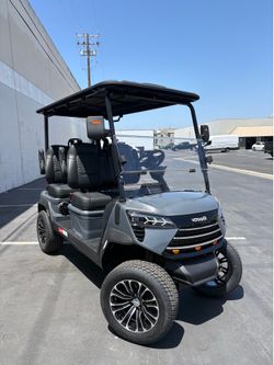 2026 Voyager Commander 4 Forward Non-Lifted 72-Volt Lithium Street Legal LSV Golf Cart in Metallic Gloss Gray w/All Black Seats