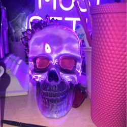 LARGE GLASS SKULL