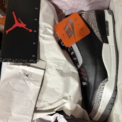 Jordan 3’s black cement size 9