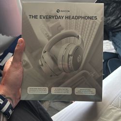 Raycon Everyday Headphones 