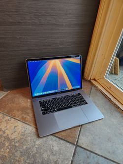 MacBook Pro 15" i7 16GB RAM 256gb
SSD |good batt health Adobe, Final Cut,
Logic, Office |Best Offer