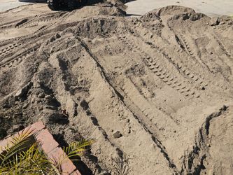 Free dirt for construction jobs