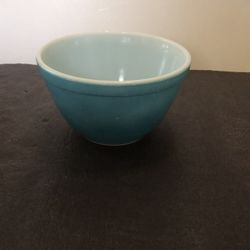 Vintage Pyrex #401 Blue Bowl