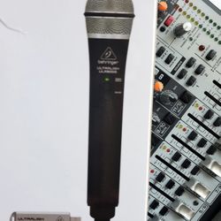 Mic Wireless W XENYX QX1622USB Mixer W Case