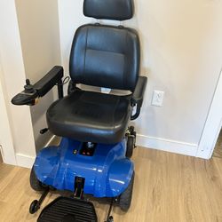 Invacare Pronto 31 Mobility Chair - Excellent Condition