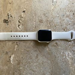 Apple Watch 40MM SE 2nd Gen GPS + Cellular