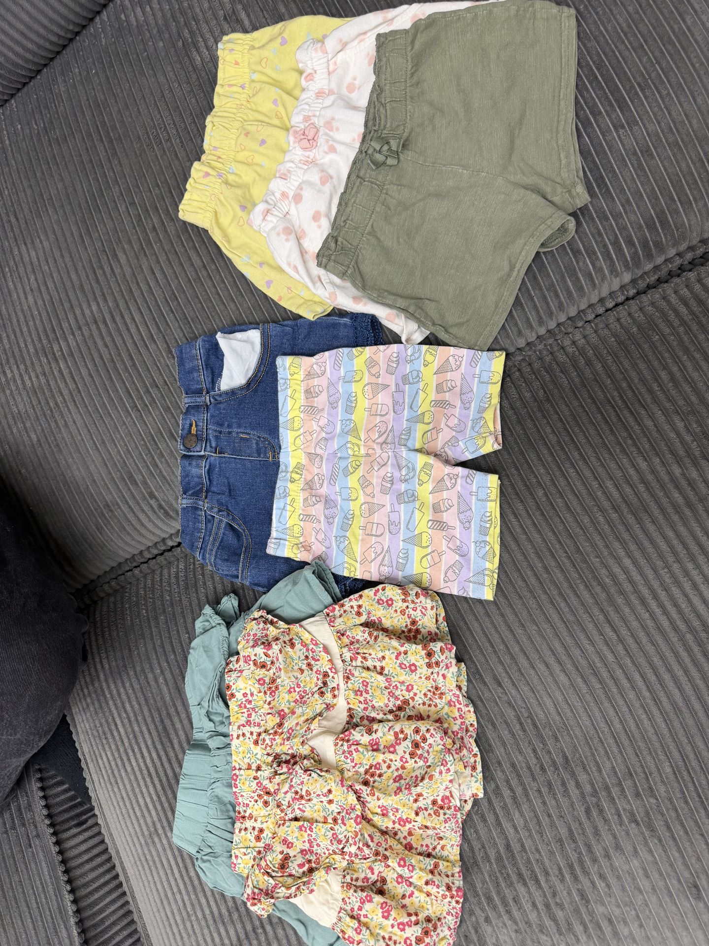 7 pairs of toddler girl bottoms