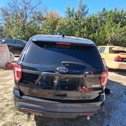 2016 Ford Explorer Partout