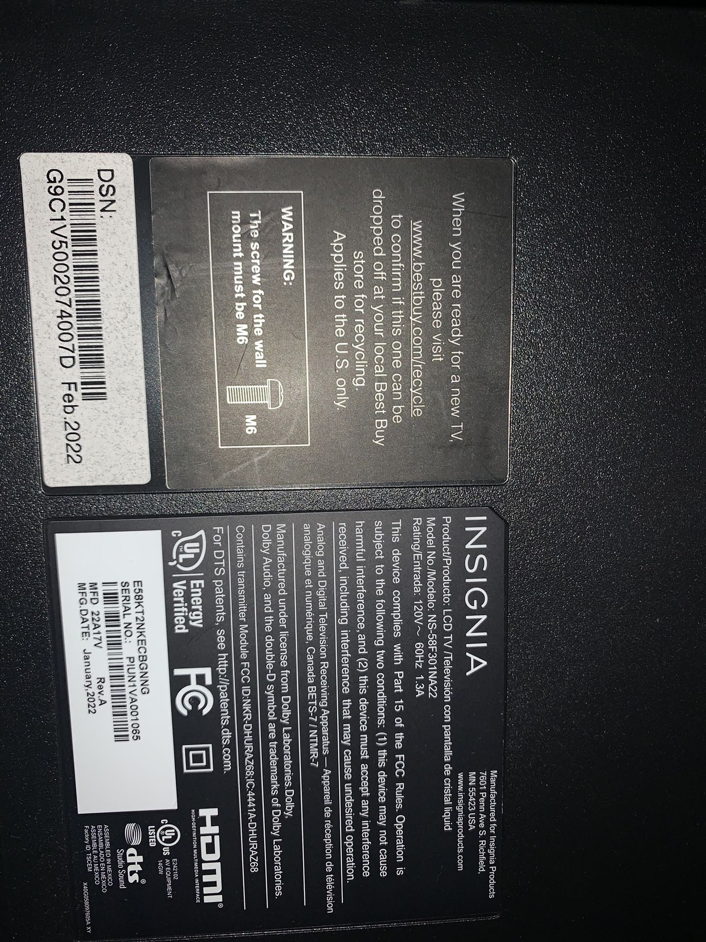 INSIGNIA TV 58” model NS-58f301n22 Free ( Screen Broken)