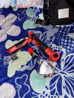 M18 multi-tool nd Milwaukee rotary tool