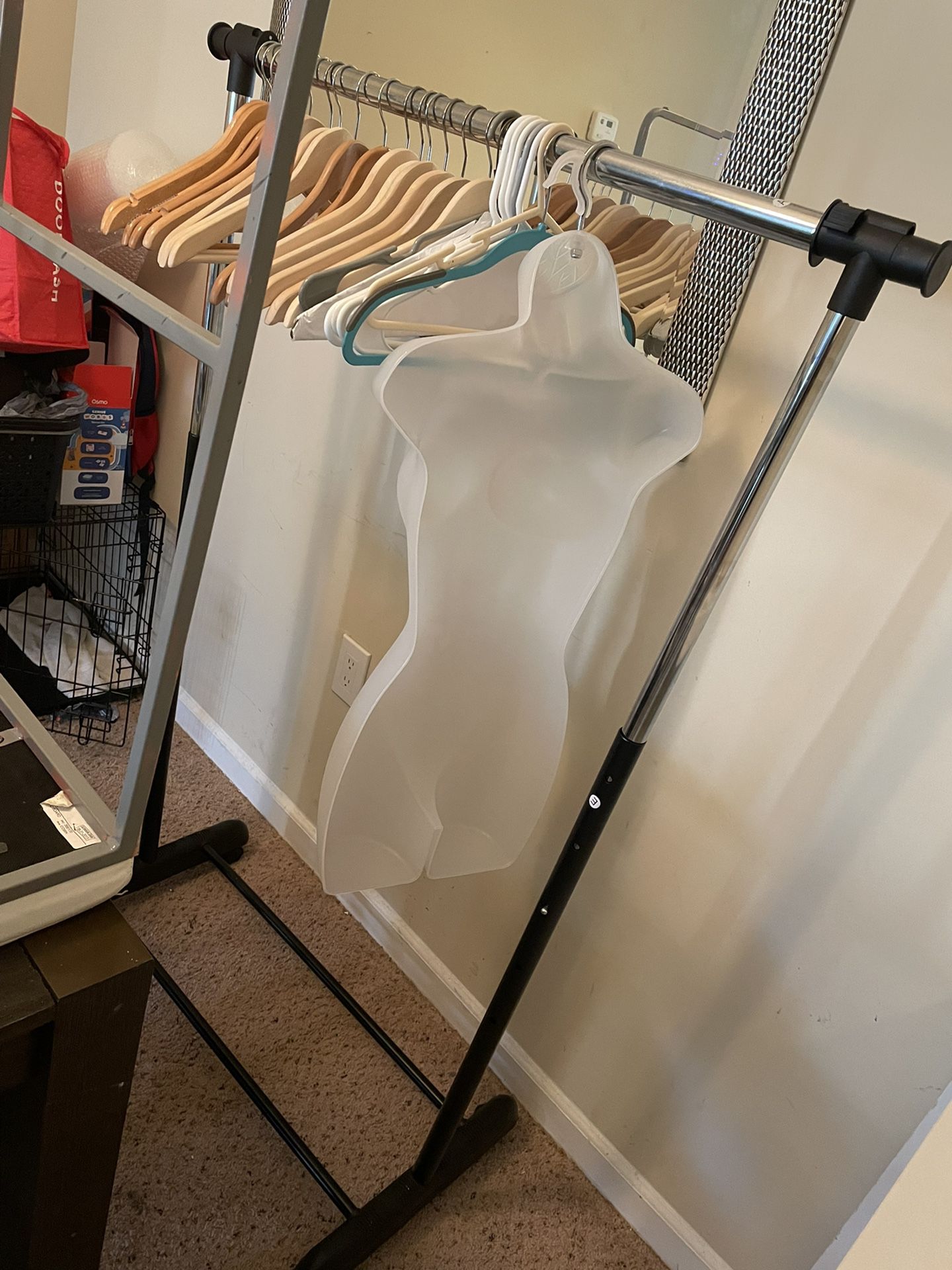 Clothing rack & Mannequin 