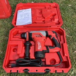 Milwaukee Rotary Hammer 1-1/8