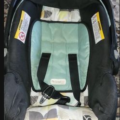 Infant Car Seat N Bases