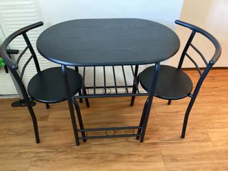Table chairs new 50