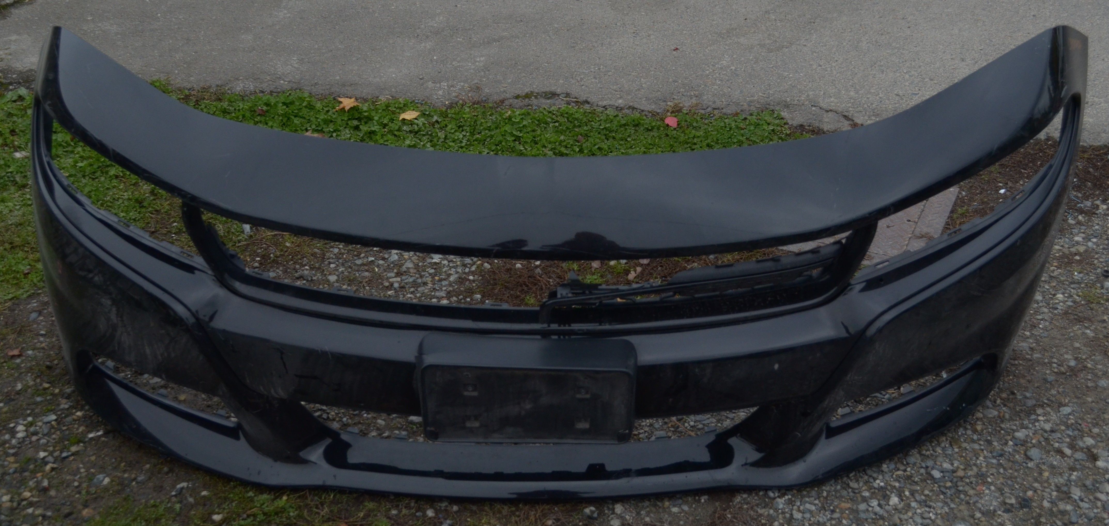 USED REF#U0348 || 2019-2023 JEEP CHEROKEE || FRONT BUMPER COVER ONLY