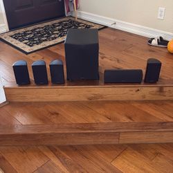 Definitive Technology Speakers 