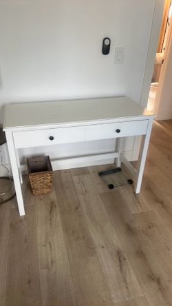 White Desk
