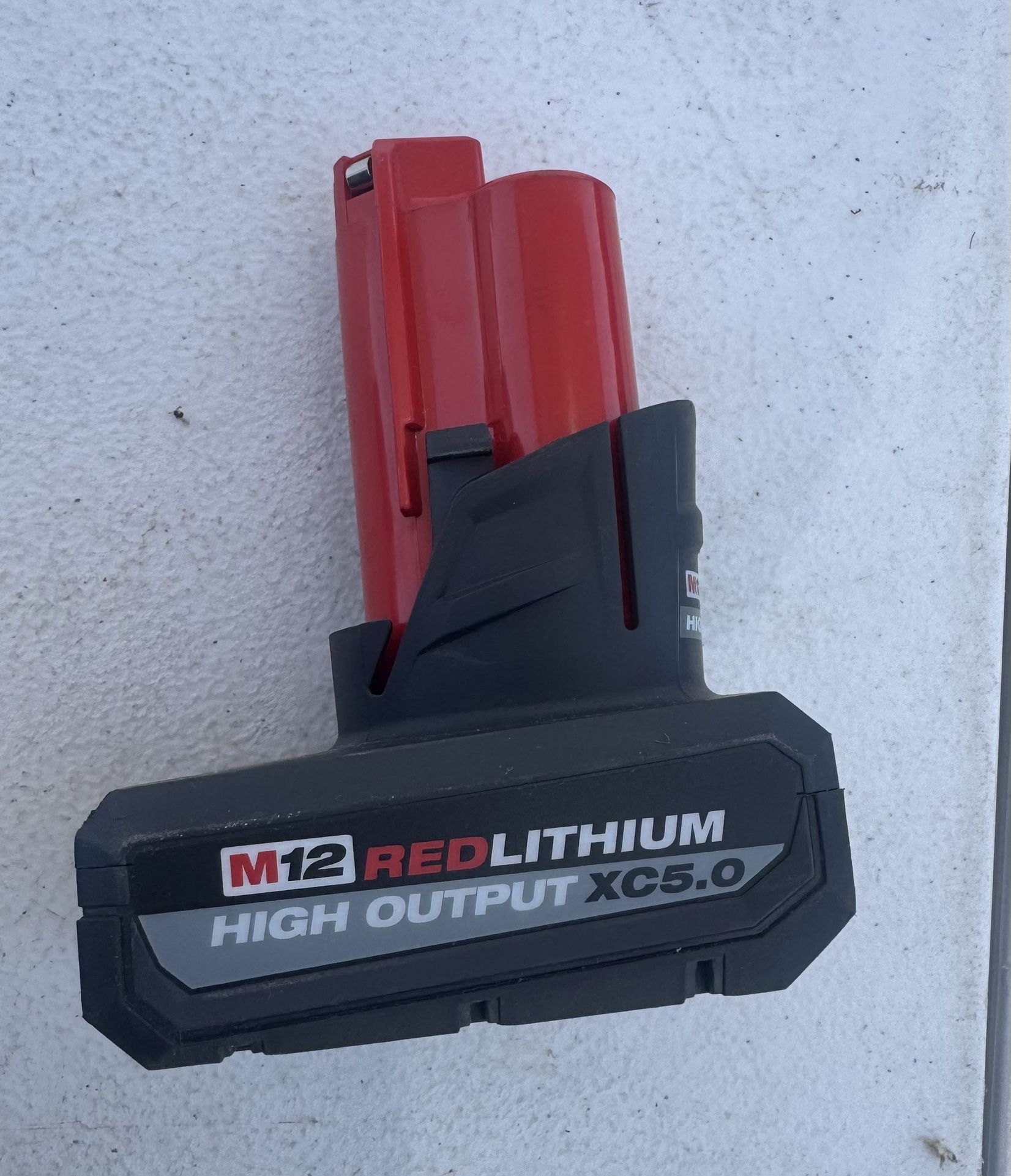 Milwaukee M12 12-Volt Lithium-Ion XC High Output 5.0 Ah Battery Pack