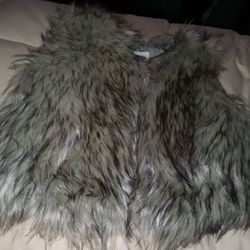 Toddler 4T faux fur vest