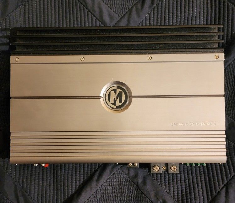 $150($50 Off Original $200 Listing) (Produces More Power Than Rated At) Memphis Audio 1000 Watts At 1 Ohm Sub Amp.