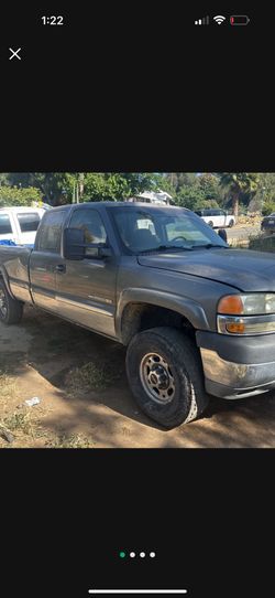 02 GMC 2500 8,1 Gas
