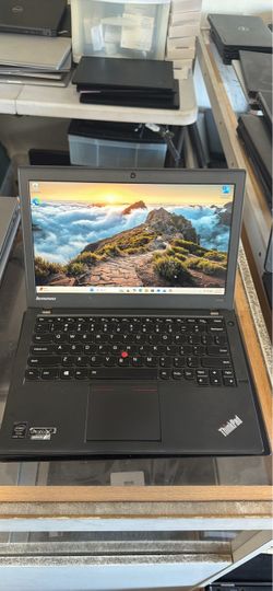 Lenovo Thinkpad X240 8GB RAM 256GB SSD Core i7 windows 11 Pro