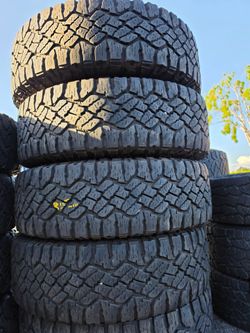 285 75 18 Goodyear Tires Con 80% de Vida Las 4