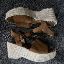 Universal Thread Morgan Cognac Brown Espadrille Platform Wedge