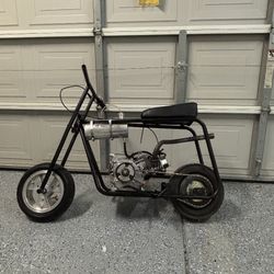 Mini Bike I Got A Month Ago And It Just Stoped Running And Idk What’s Wrong With It Just Need It Sold