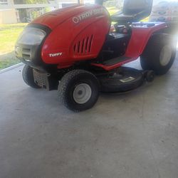 Troy bilt Riding lawnmower