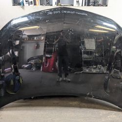 2018-2019-2020-2021-2022-2023 CHEVROLET TRAVERSE HOOD OEM USED #9830