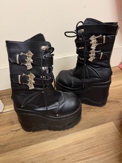 Demonia Platform boots