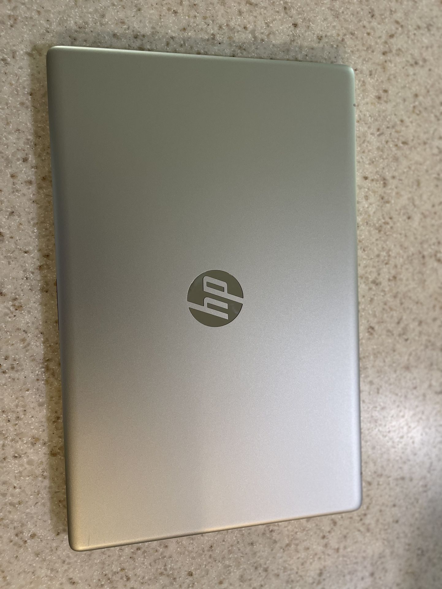 HP 17" Laptop (17.3", Intel i3, 12GB, 512GB SSD)