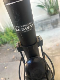 Bird ES4-800RN Electric Scooter by Segway   Battery doesn't take charge