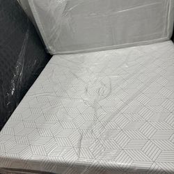 MATTRESS SALES BRAND NEW TWIN SIZE$95 FULL SIZE. $175. QUEEN SIZE. $180. KING SIZE.$299 LOCATION.303 POCASSET AVE PROVIDENCE RI OPEN 7 DAY