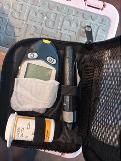 Medidor de glucosa en sangre FreeStyle Freedom Lite